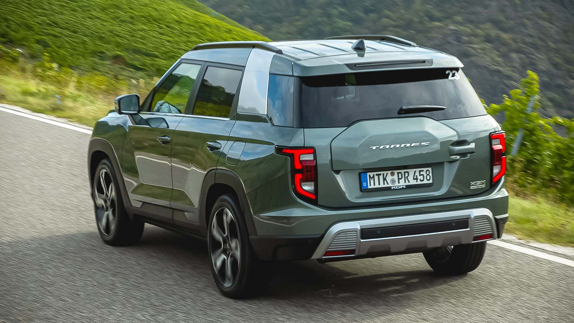 KGM Torres Hybrid (2025)