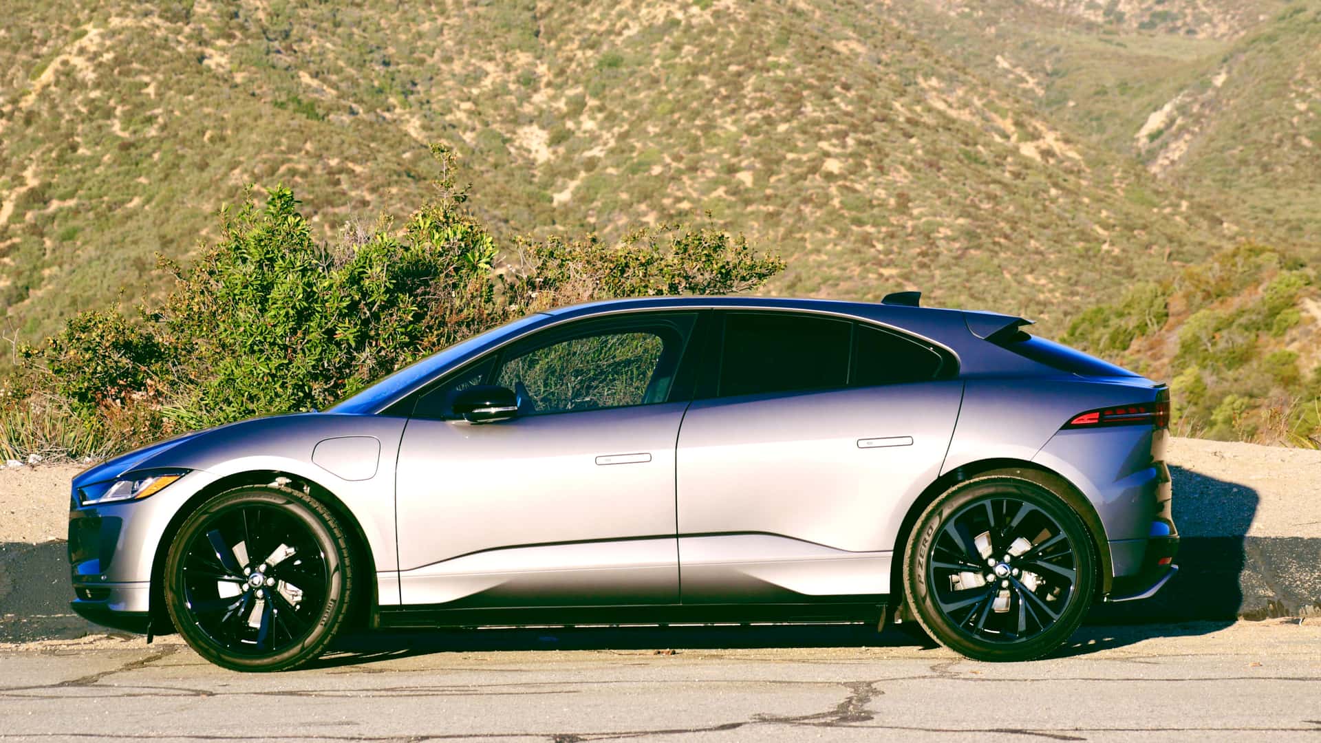 2024 Jaguar I-Pace EV400 R-Dynamic 