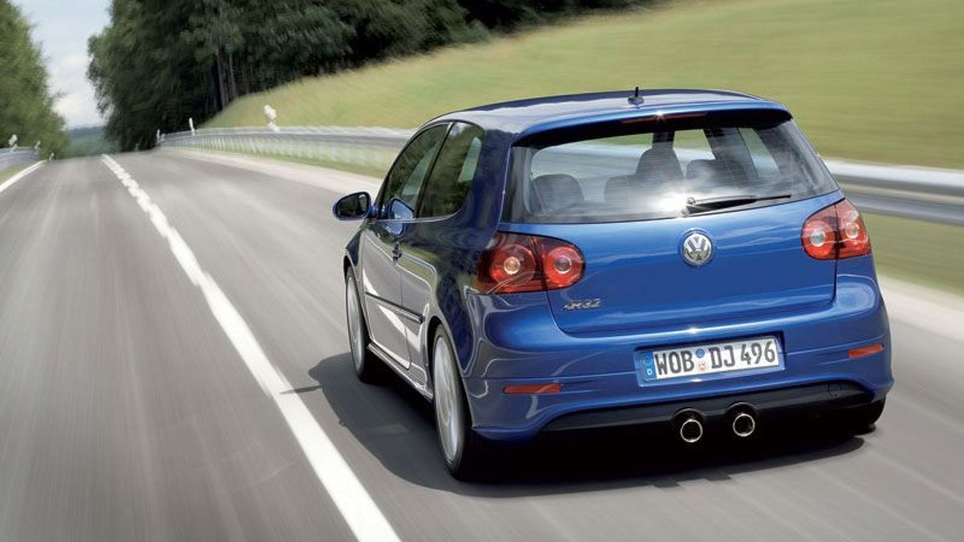 New Volkswagen Golf R32