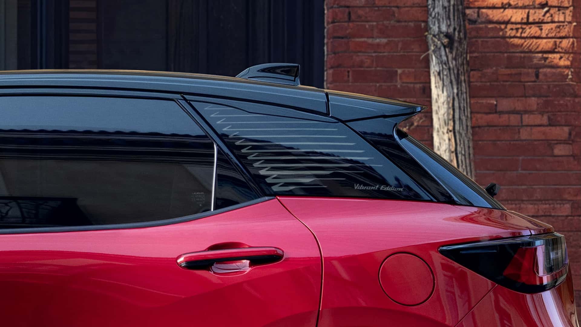 Lexus LBX Vibrant Edition 2025