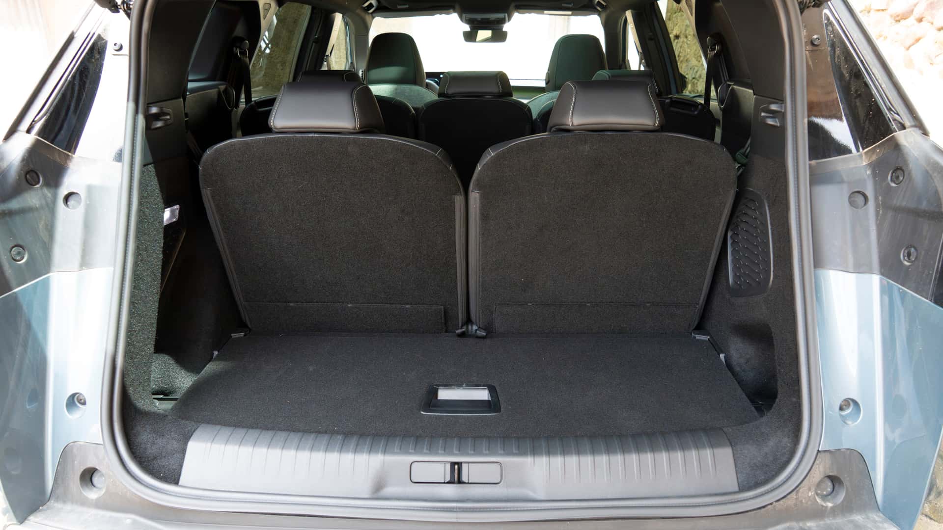 Prueba Peugeot 5008 Hybrid GT 2025