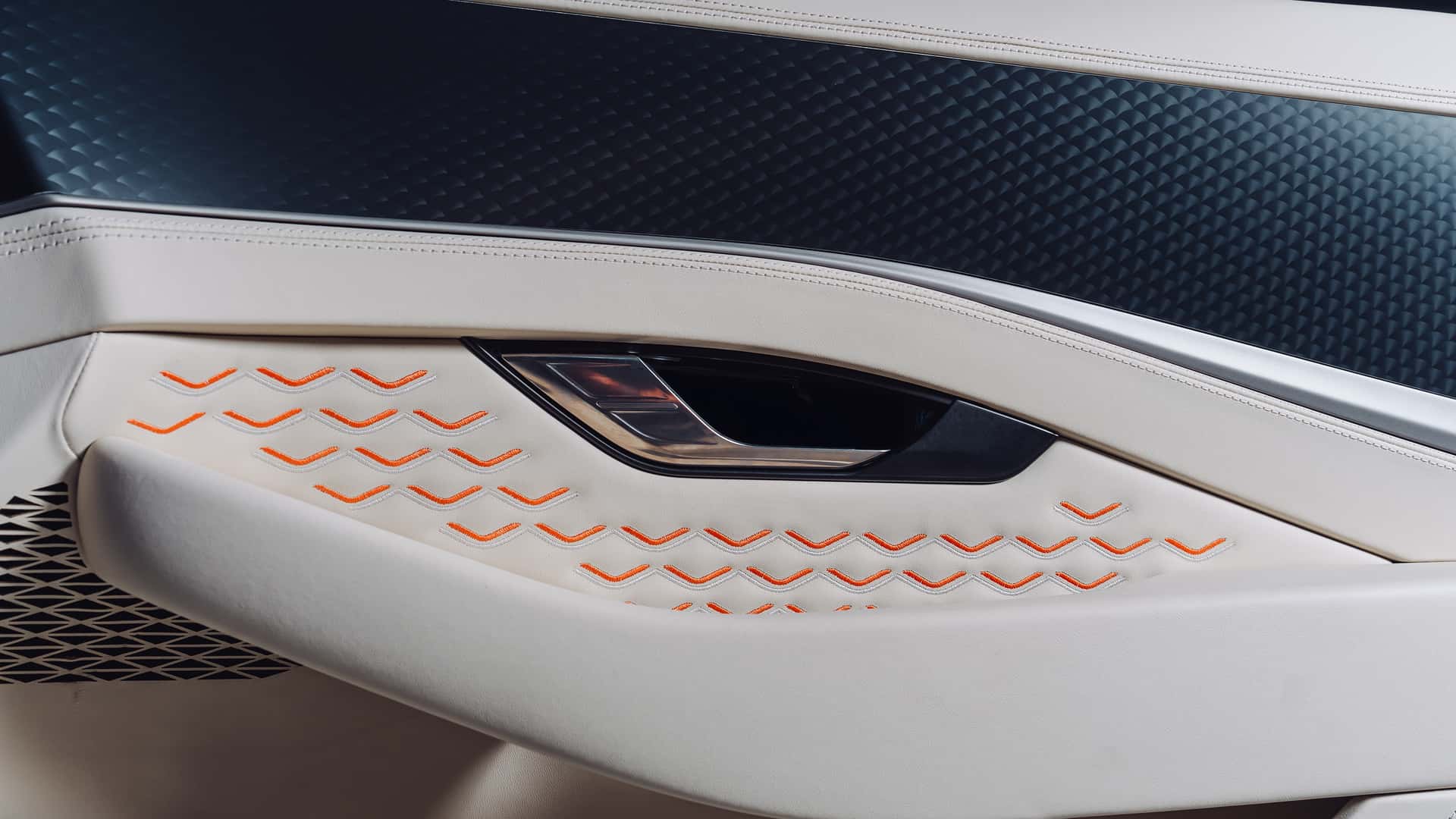 Bentley Batur Convertible oleh Mulliner