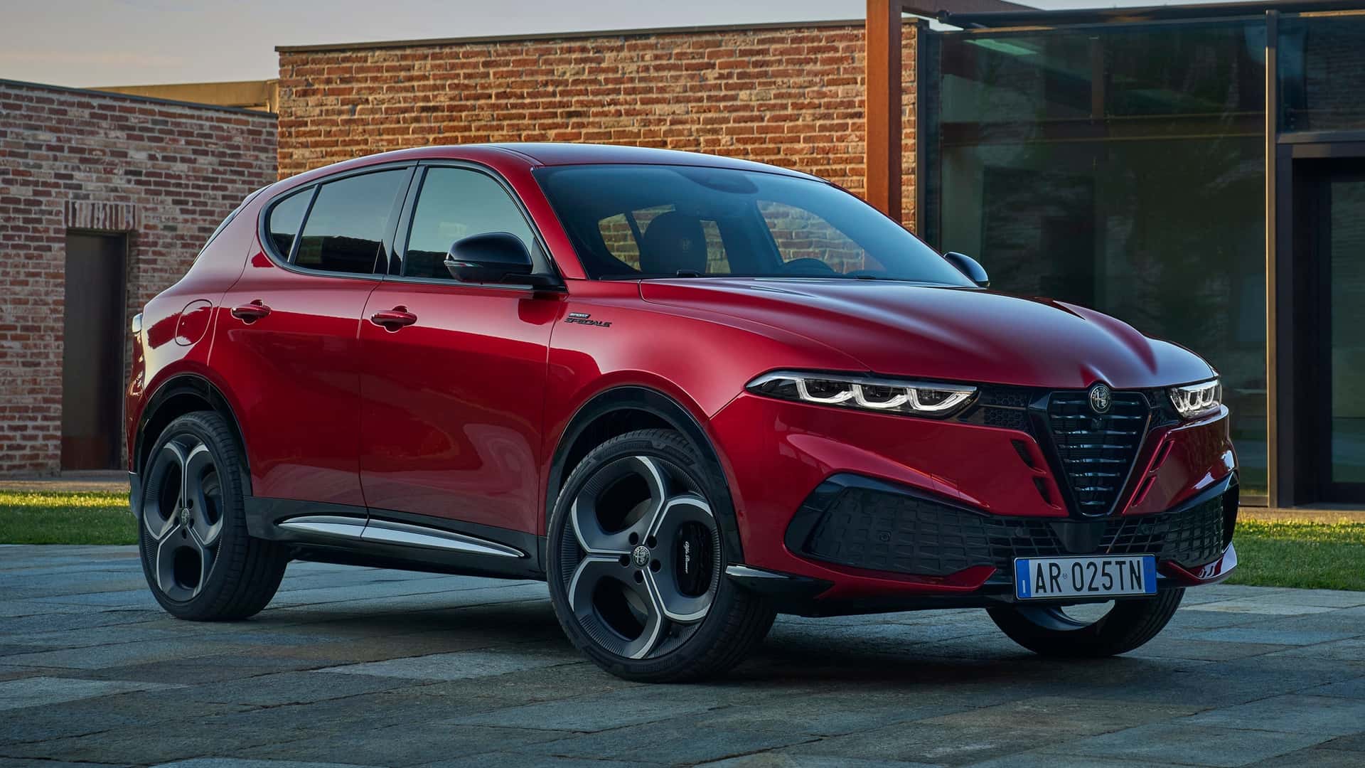 Alfa Romeo Tonale 2026 Kehilangan Hybrid dan Tampil Lebih Baik