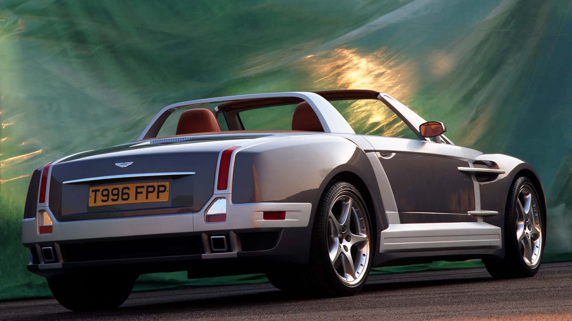 Aston Martin 2020 (2001)