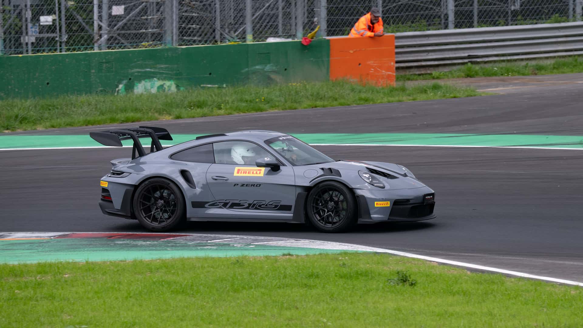 Porsche 911 GT3 RS Monza