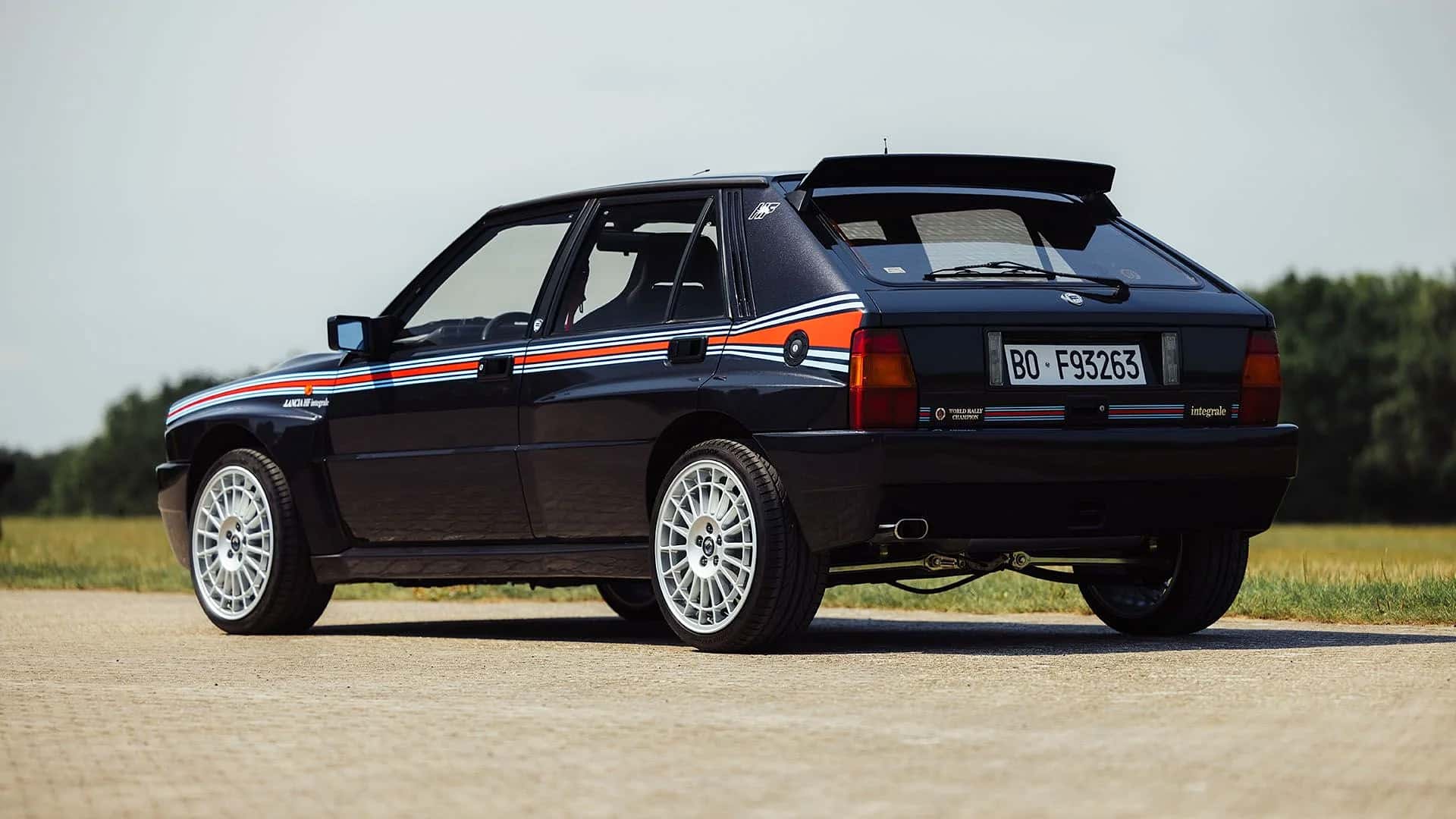 Lancia Delta HF Integrale Evo Martini 5 (1992), noire pour Vasco Rossi