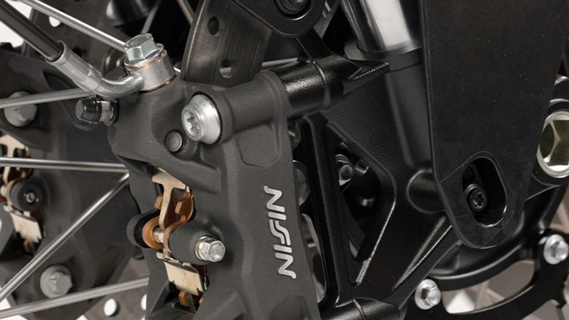 VOGE_DS800X_RALLY_DETALLES_07