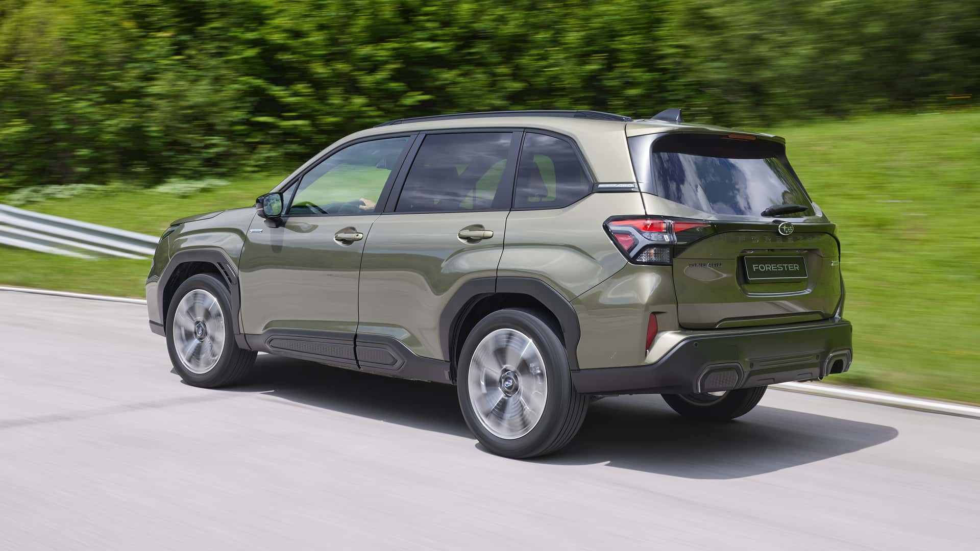 2025 Subaru Forester (UK-spec)