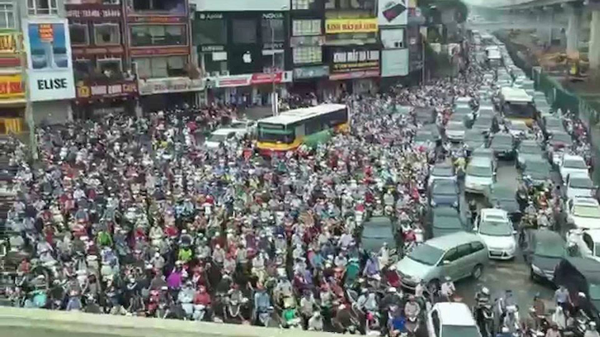 Larangan Sepeda Motor Bensin di Vietnam Masih Dicurigai