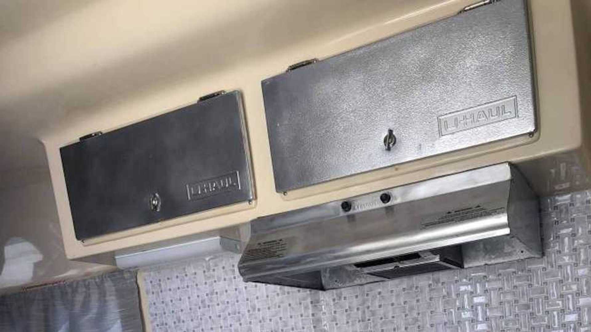 U-Haul CT13 Fiberglass Camper Trailer For Sale