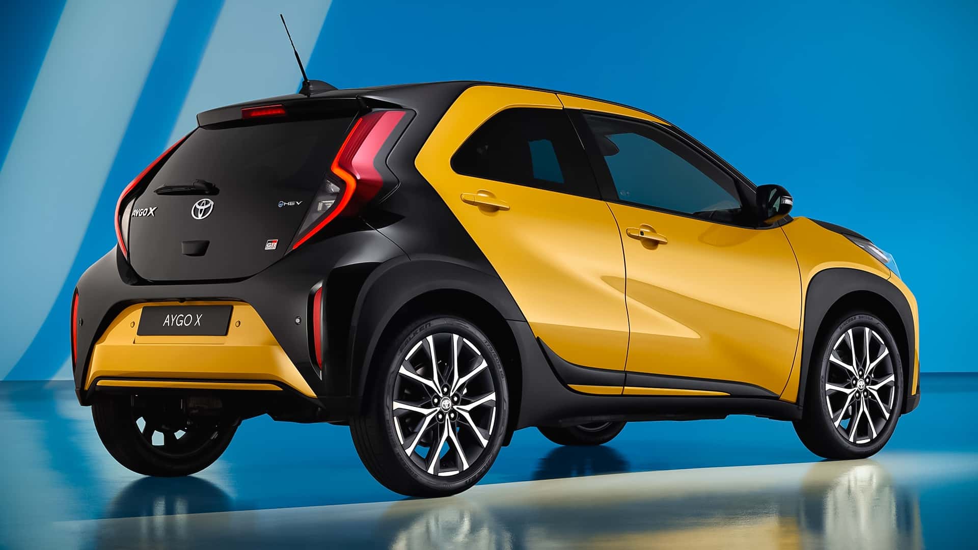 Toyota Aygo X Cross 2025