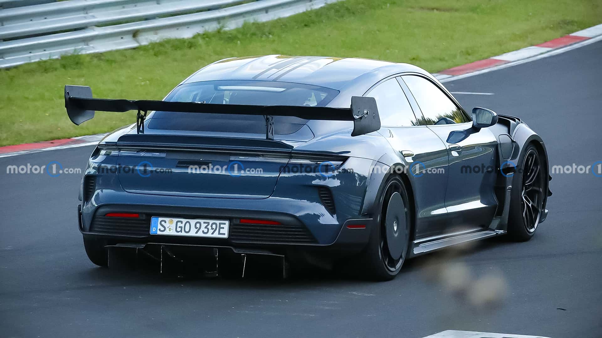 Porsche Taycan Turbo GT4 RS (2026) Prototyp