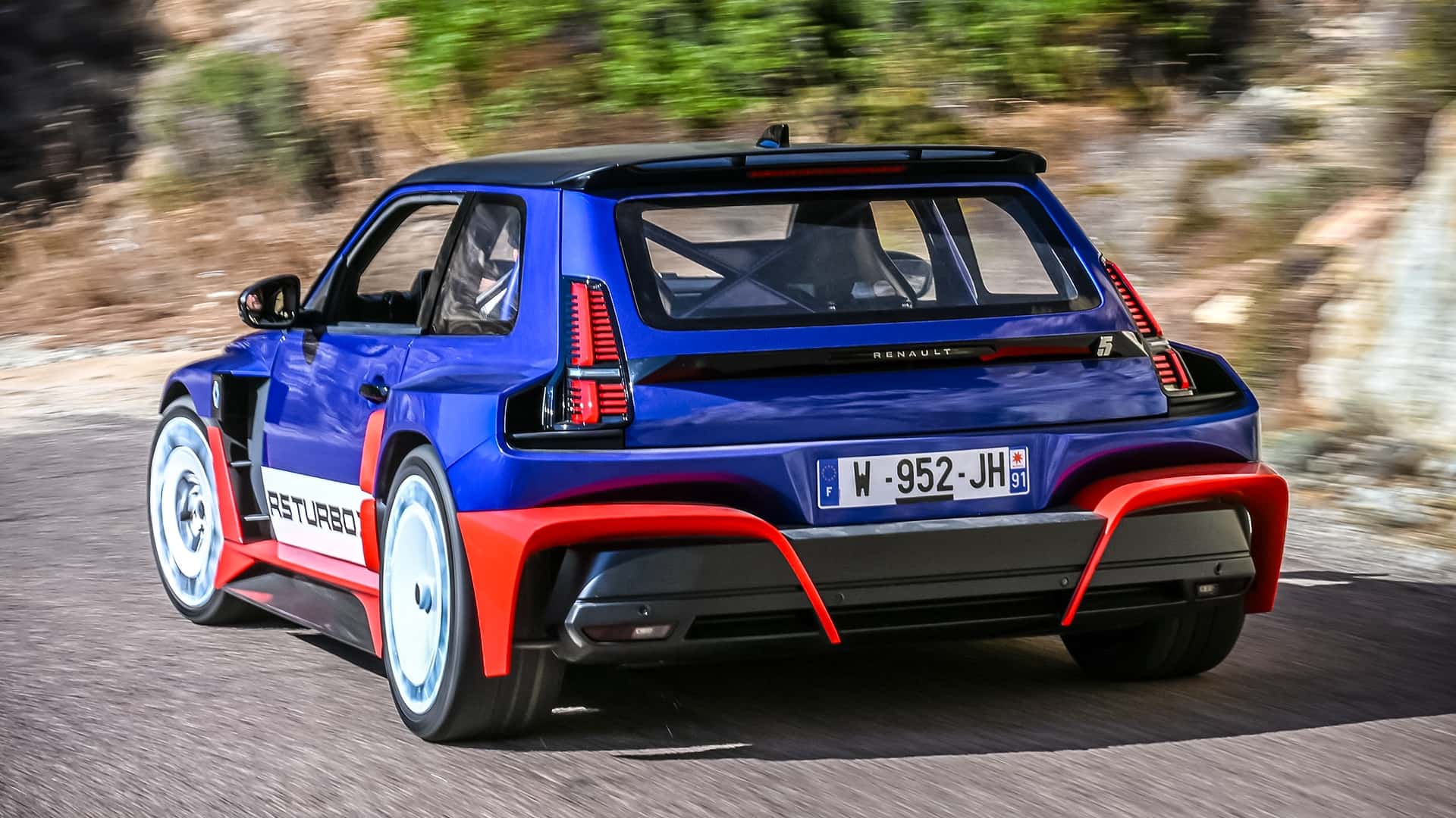 Renault 5 Turbo 3E bei der Rallye Tour de Corse
