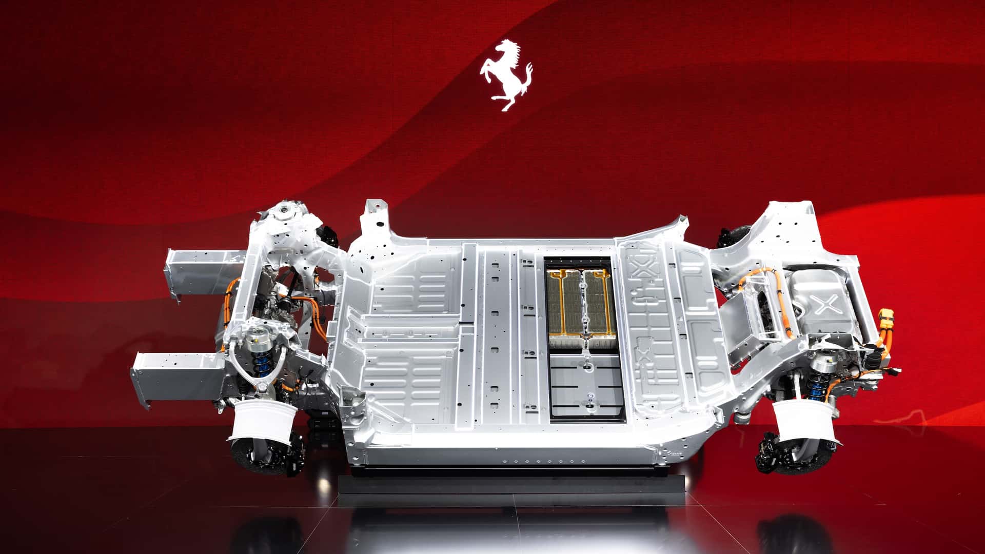 Ferrari Elettrica : la technologie et l'usine e-building