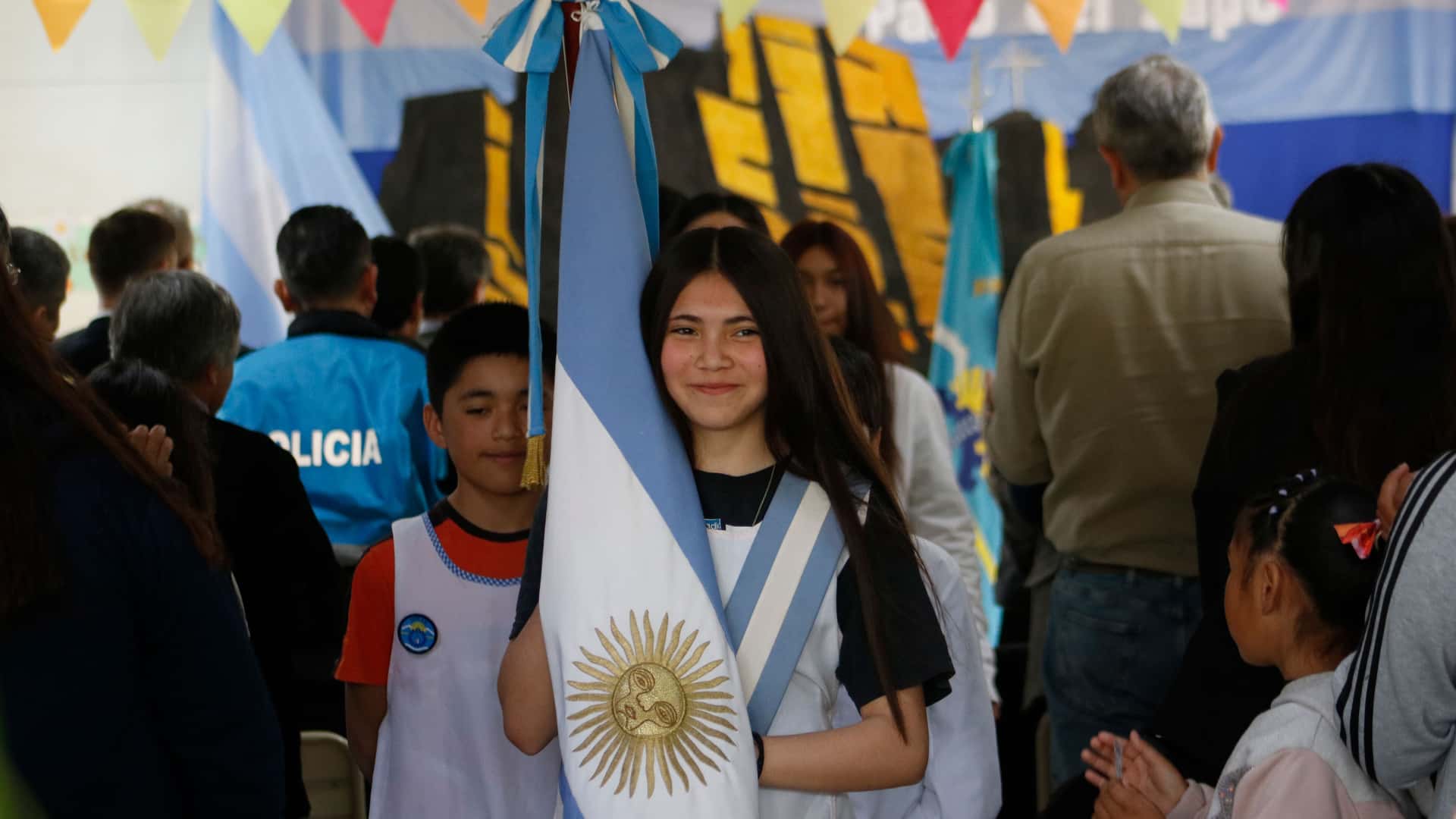 Ford re inauguró la escuela de Paso de Sapo