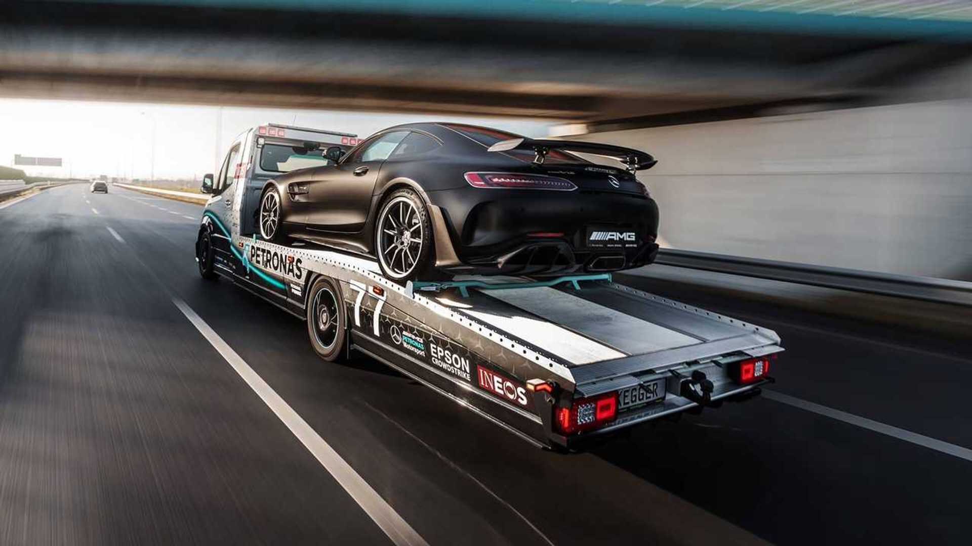 Mercedes Sprinter tow truck by Kegger (exterior)