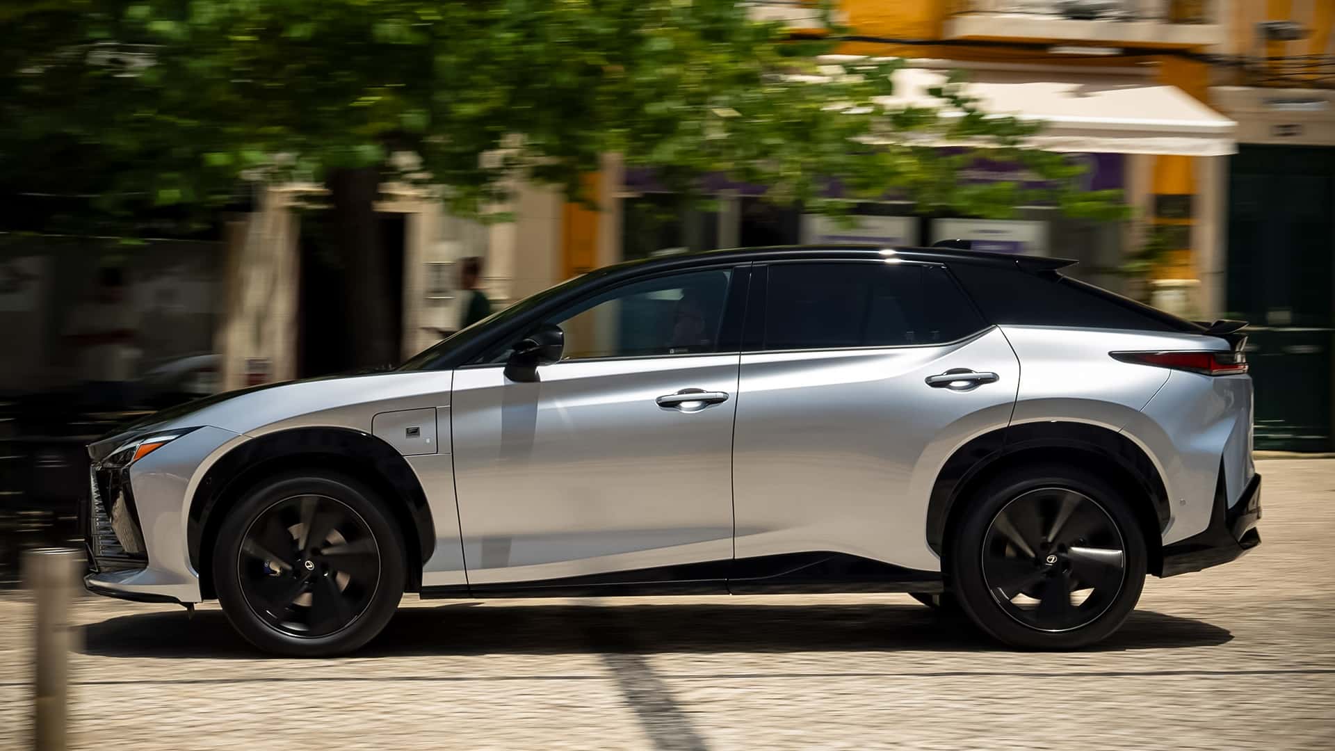 Lexus RZ 550e F Sport 2025, primera prueba