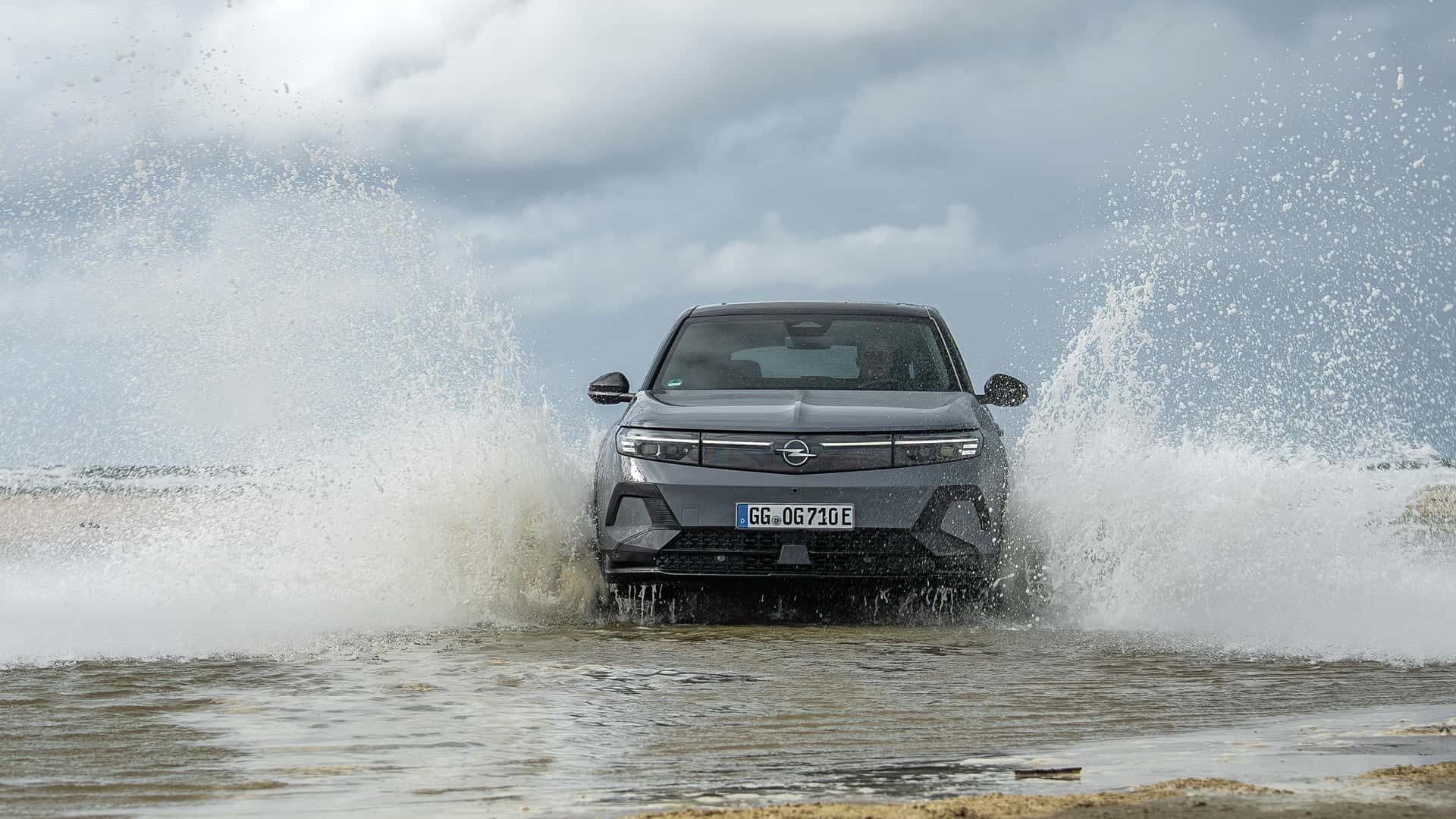 Opel Grandland Electric AWD Roadtrip Romo