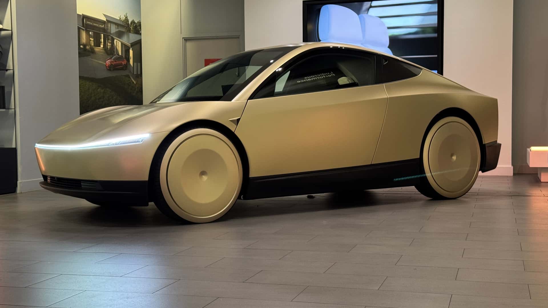 Le Tesla Cybercab vu en direct