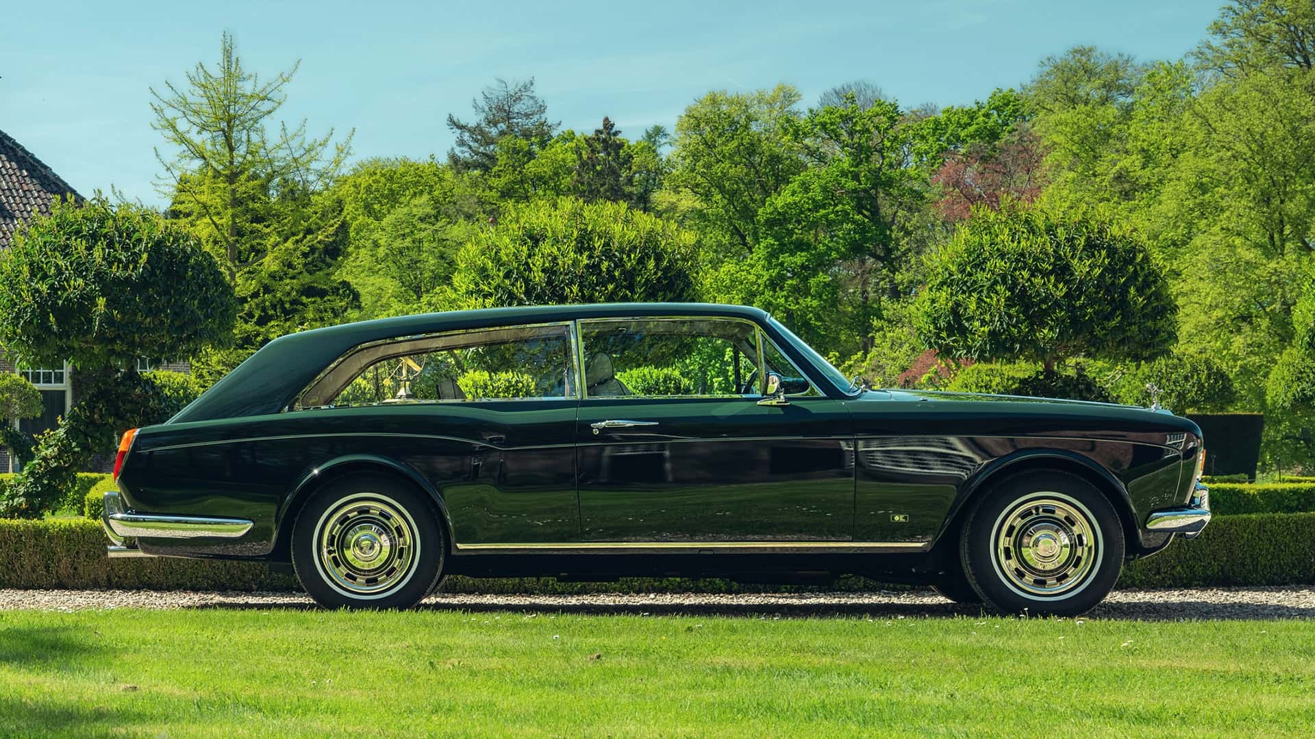 Niels van Roij Design - Rolls Royce Corniche (1981) Shooting Brake