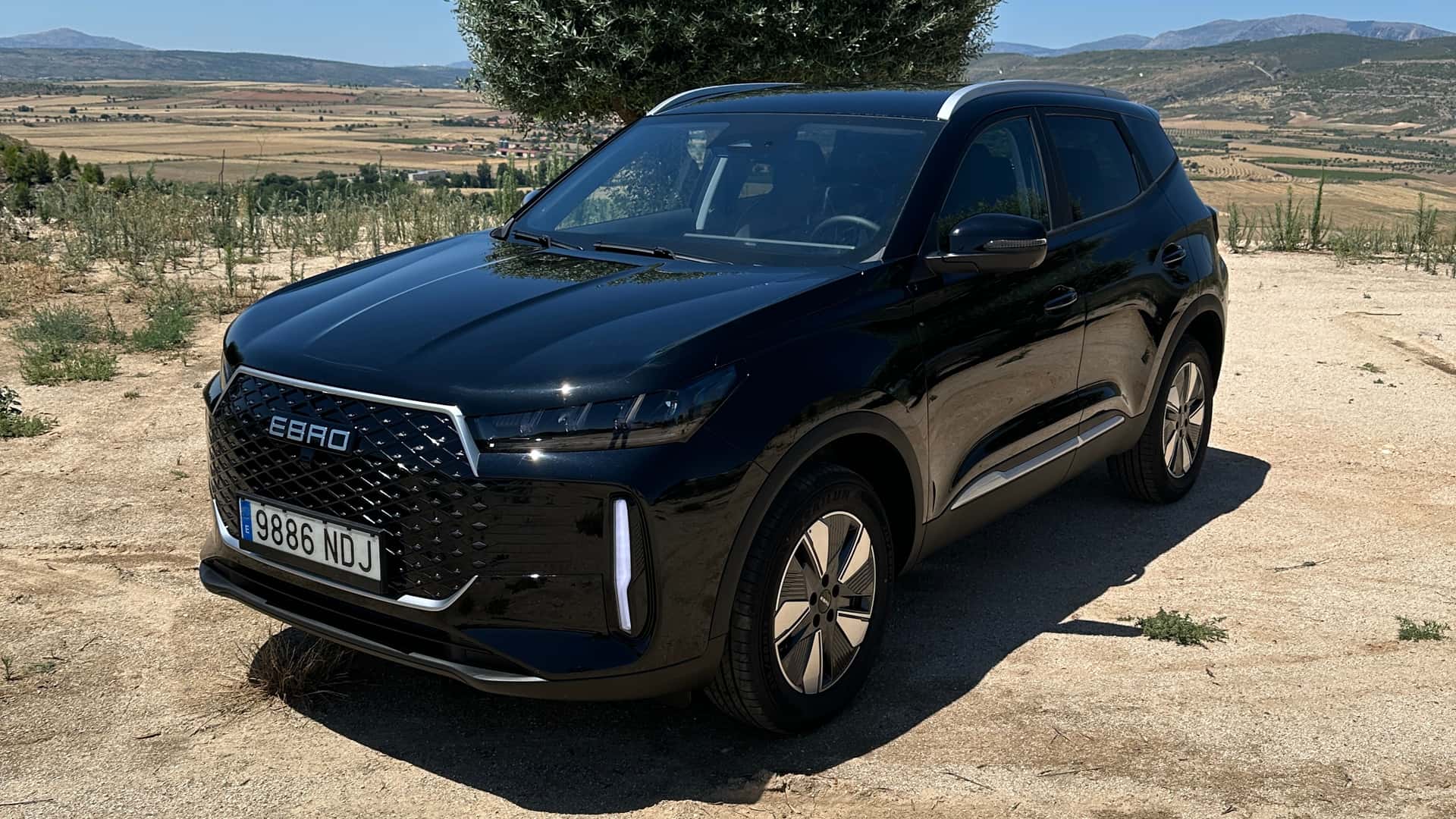 EBRO S400 híbrido 2025 primera prueba