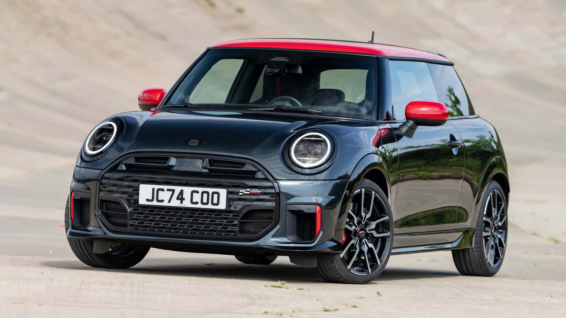 Mini Cooper JCW 2-Door