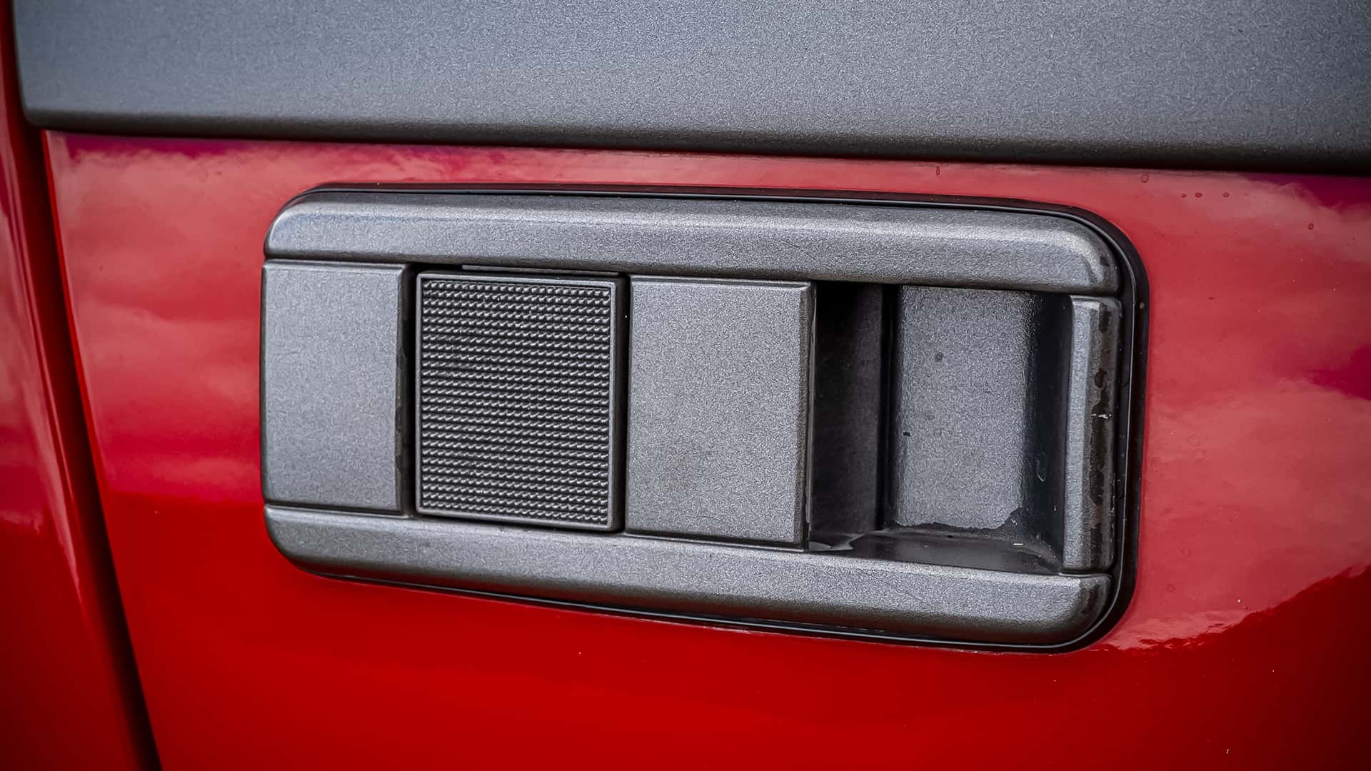 Alfa Romeo 75 (1987) 