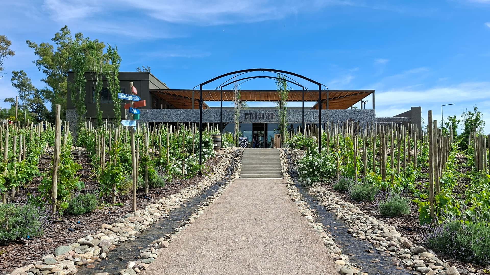 Apuntes del lanzamiento del Peugeot 408