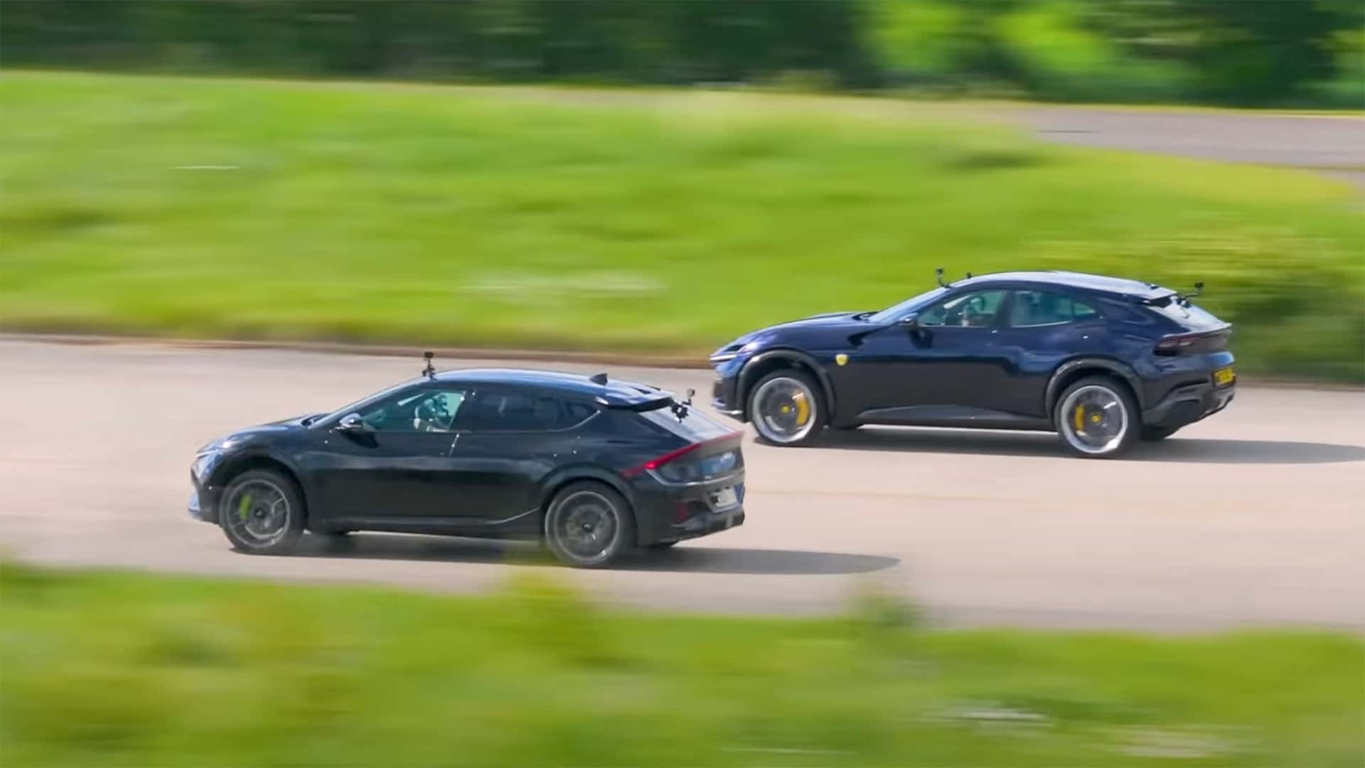 Drag Race Ferrari vs Kia: Siapa yang Unggul?