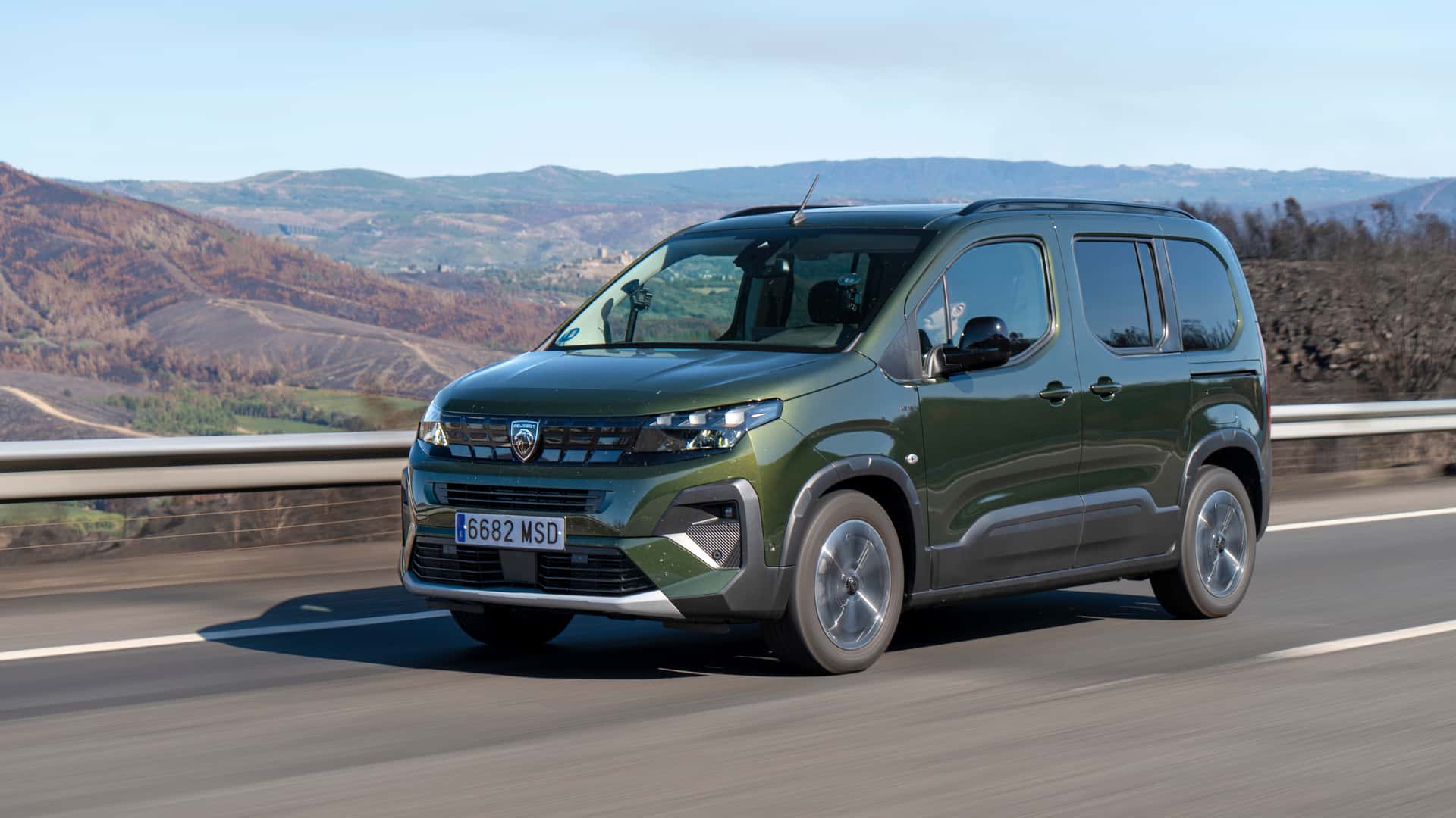 Peugeot e-Rifter: viaje Madrid - Finisterre en furgoneta eléctrica