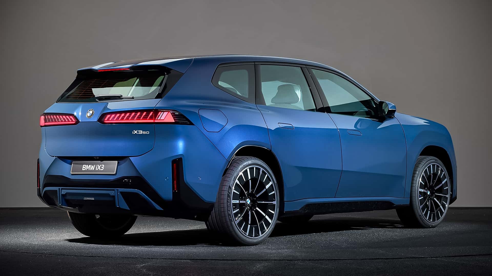 BMW iX3 (2025) in der Sitzprobe