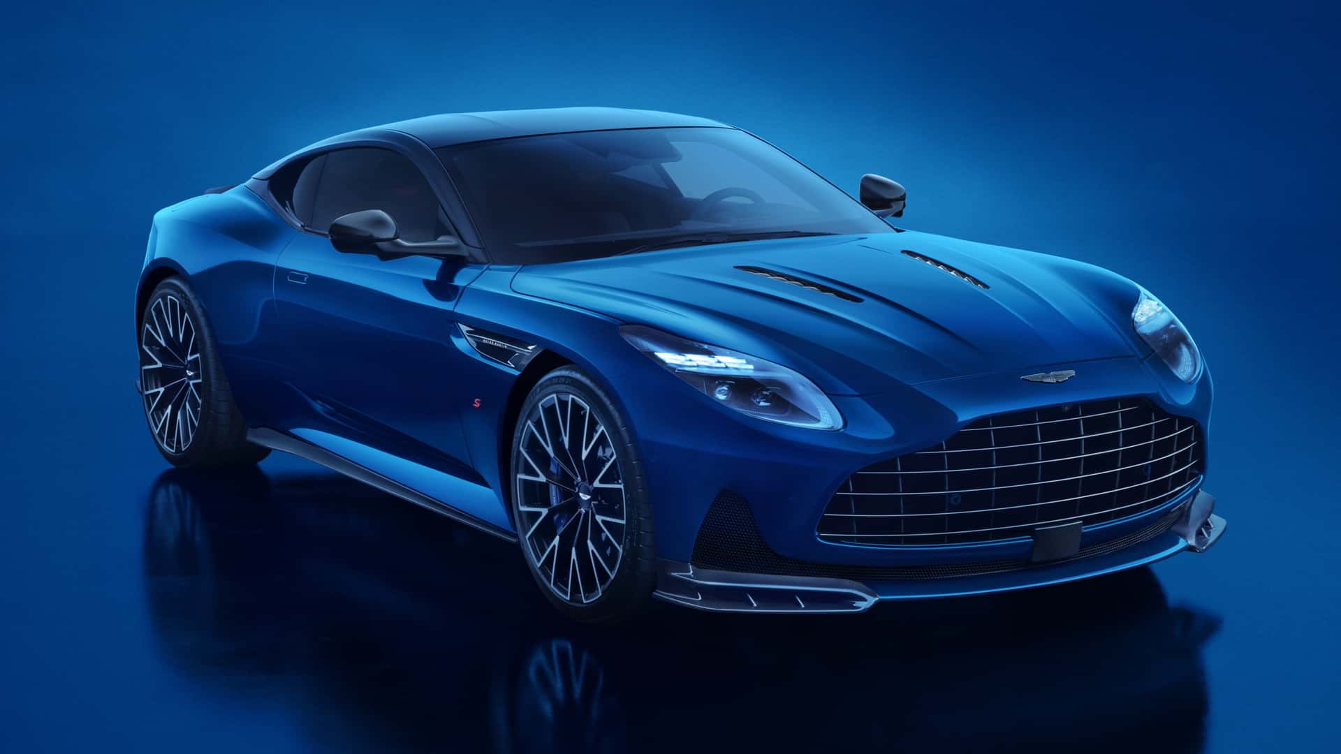 Aston Marton vient d'améliorer la DB12