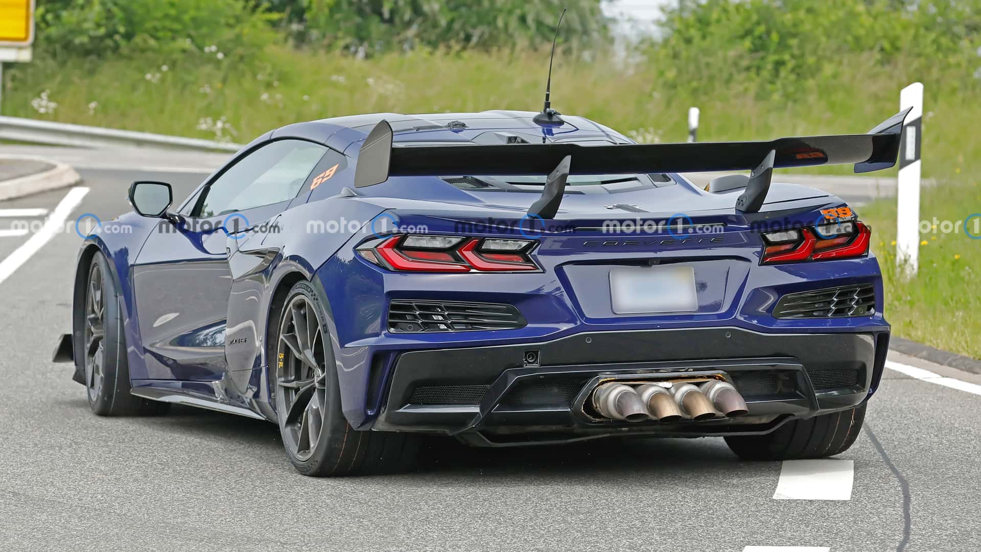 2026 Chevrolet C8 Corvette Zora spy shots undisguised exterior 12