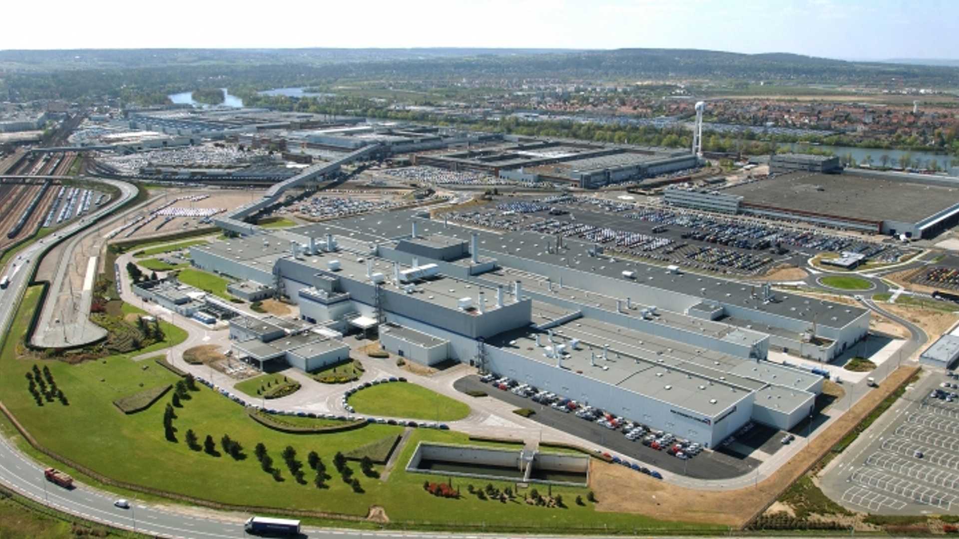 L’usine Stellantis de Poissy va stopper la production trois semaines en octobre