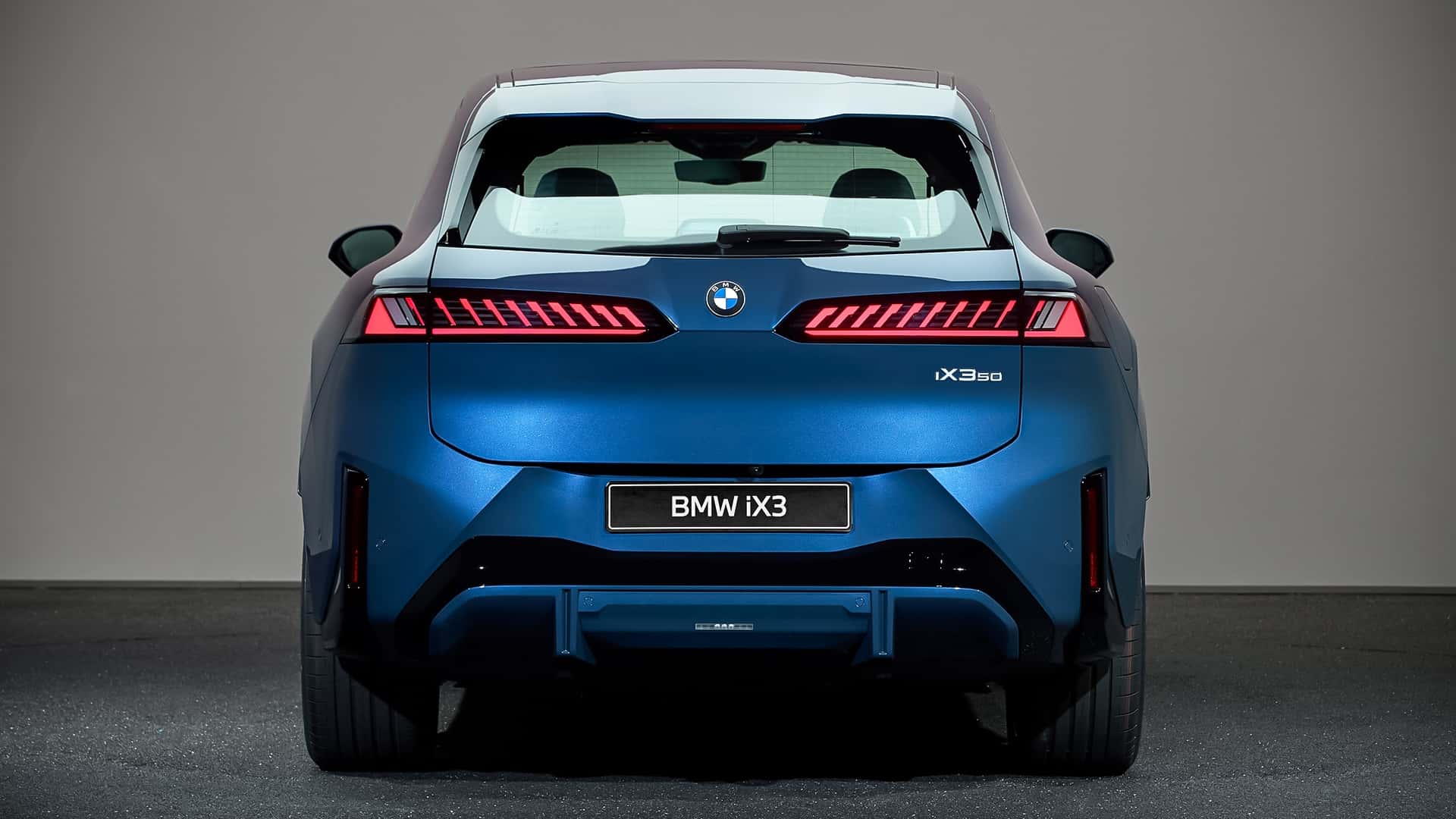 BMW iX3 (2025) in der Sitzprobe