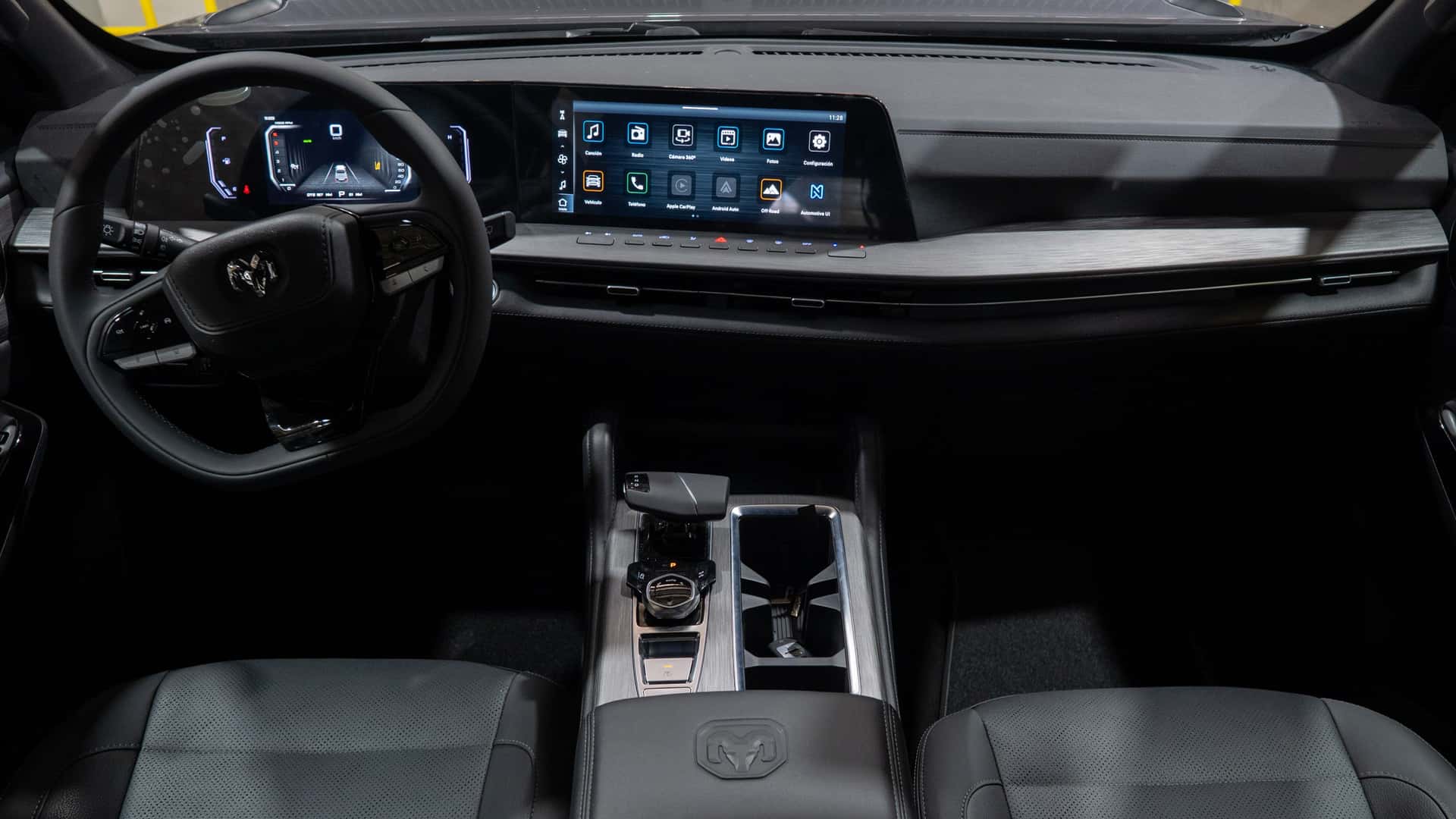 Las diferencias entre Ram Dakota y Fiat Titano