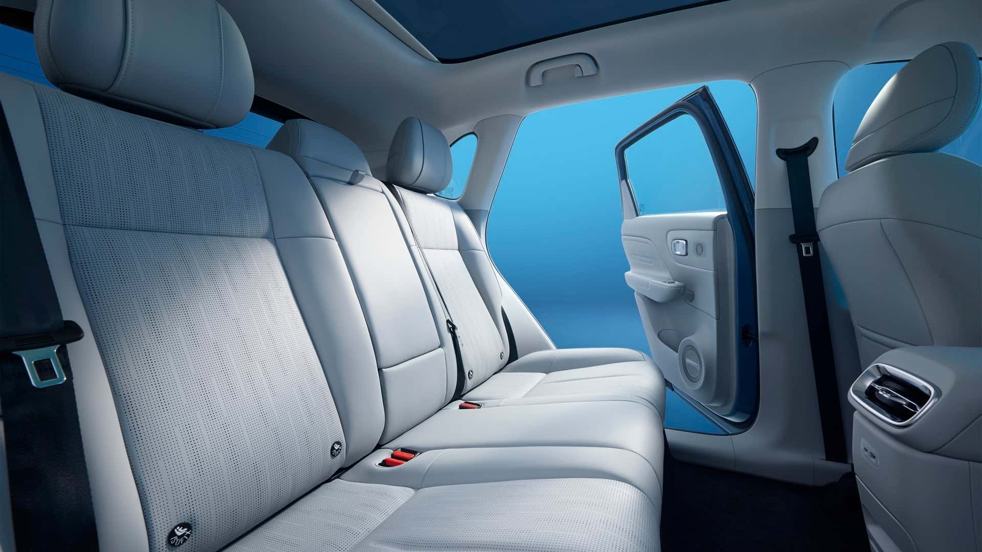 Leapmotor B10, interior y maletero