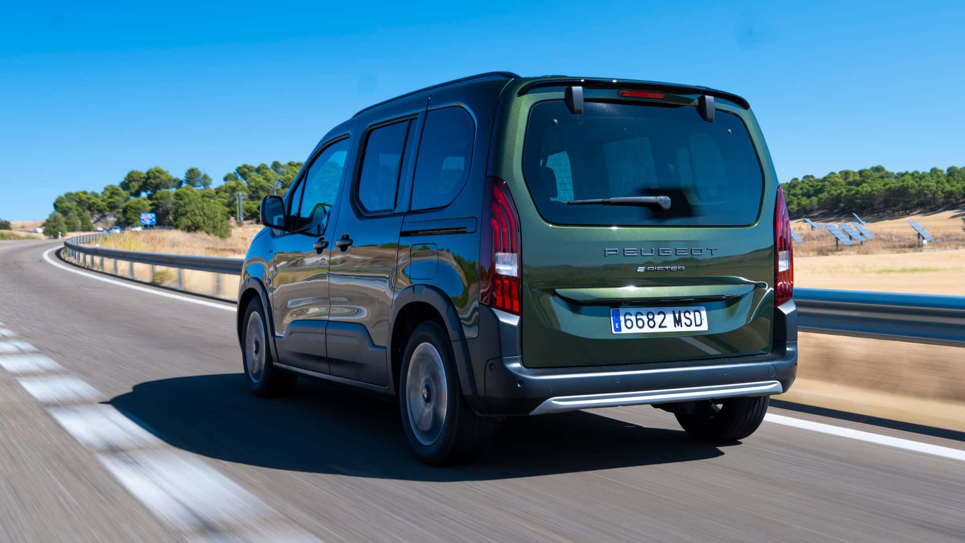 Peugeot e-Rifter: viaje Madrid - Finisterre en furgoneta eléctrica