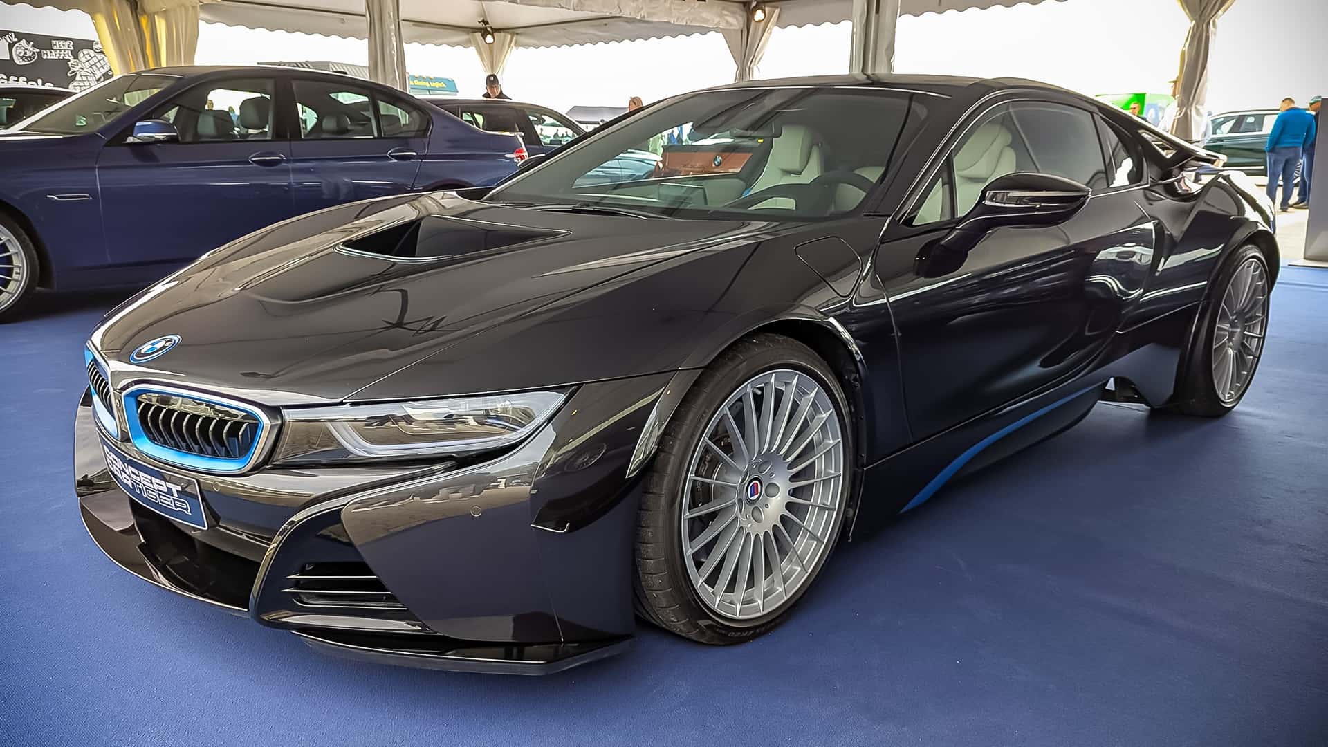 BMW Alpina i8 Tiger (2016) : voilà comment la i8 aurait pu être transformée