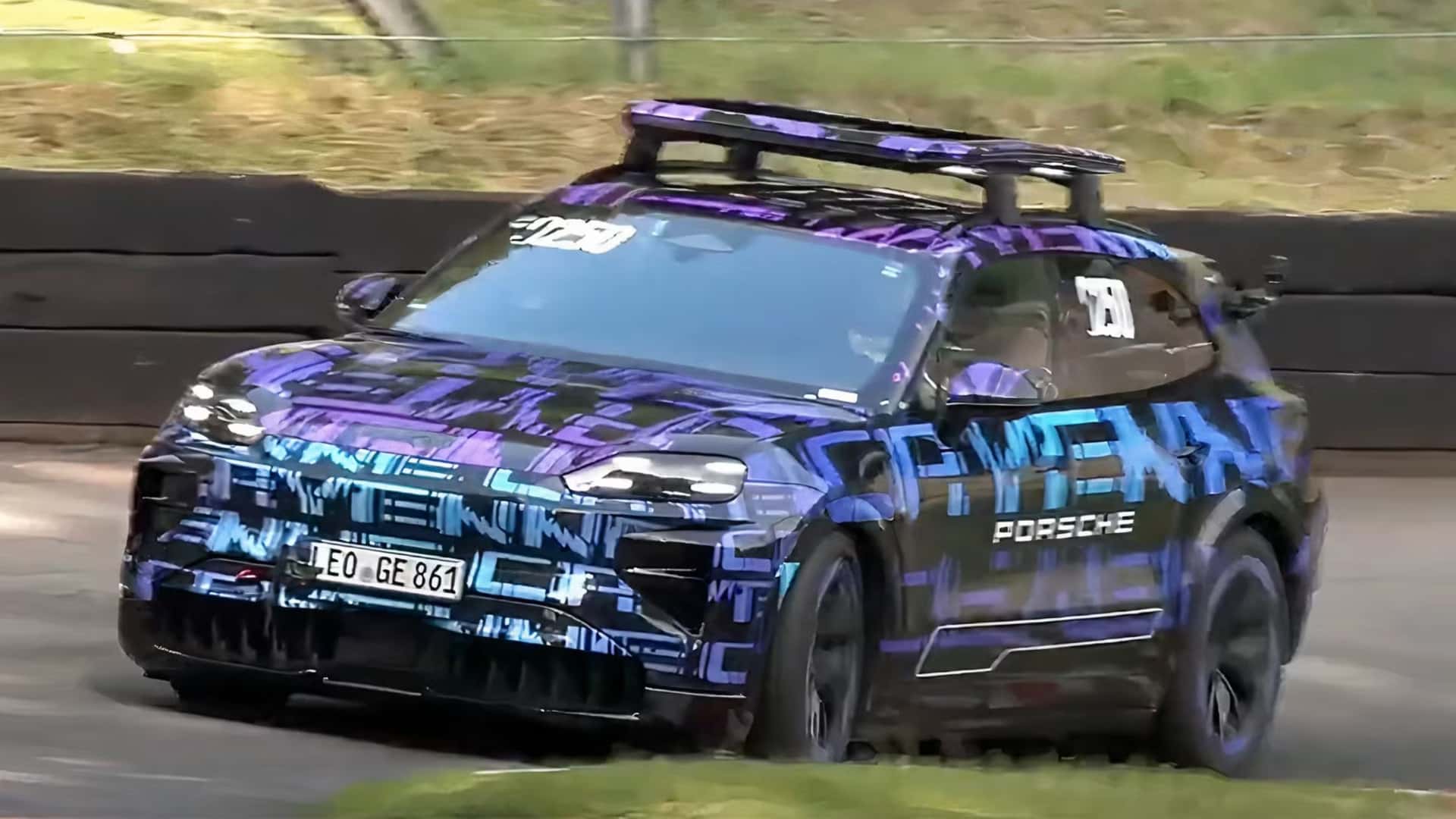 Porsche Cayenne Listrik Akan Memiliki Suara V-8 Palsu