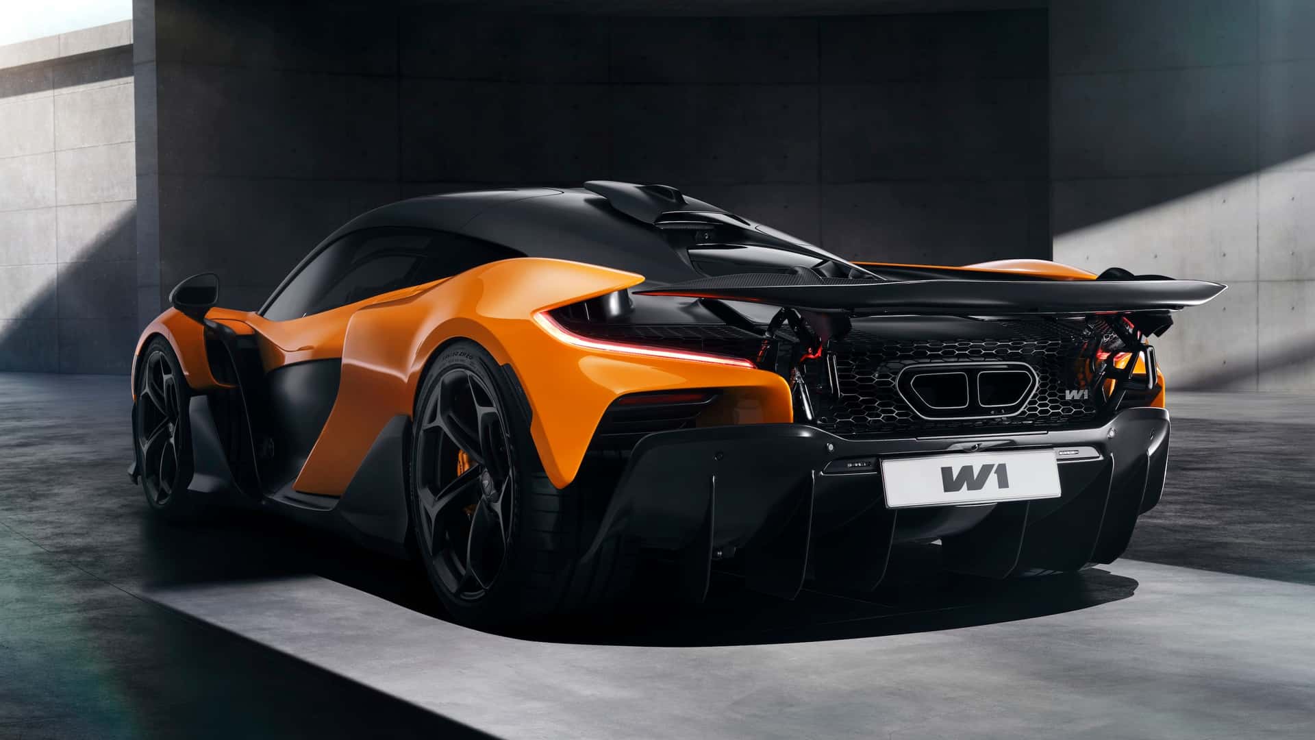 2025 McLaren W1