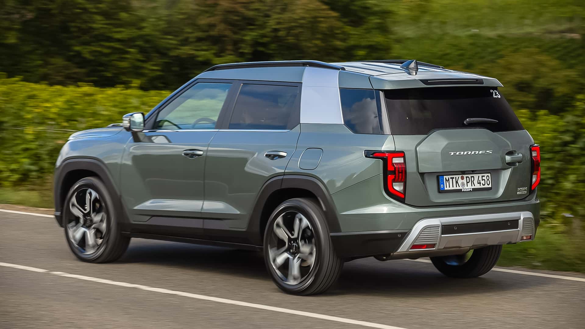 KGM Torres Hybrid (2025)