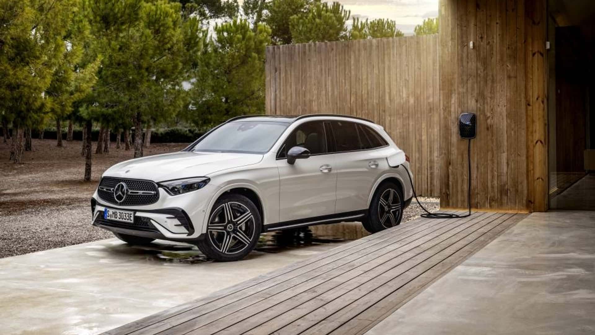 2025 Mercedes-Benz GLC 350e PHEV3