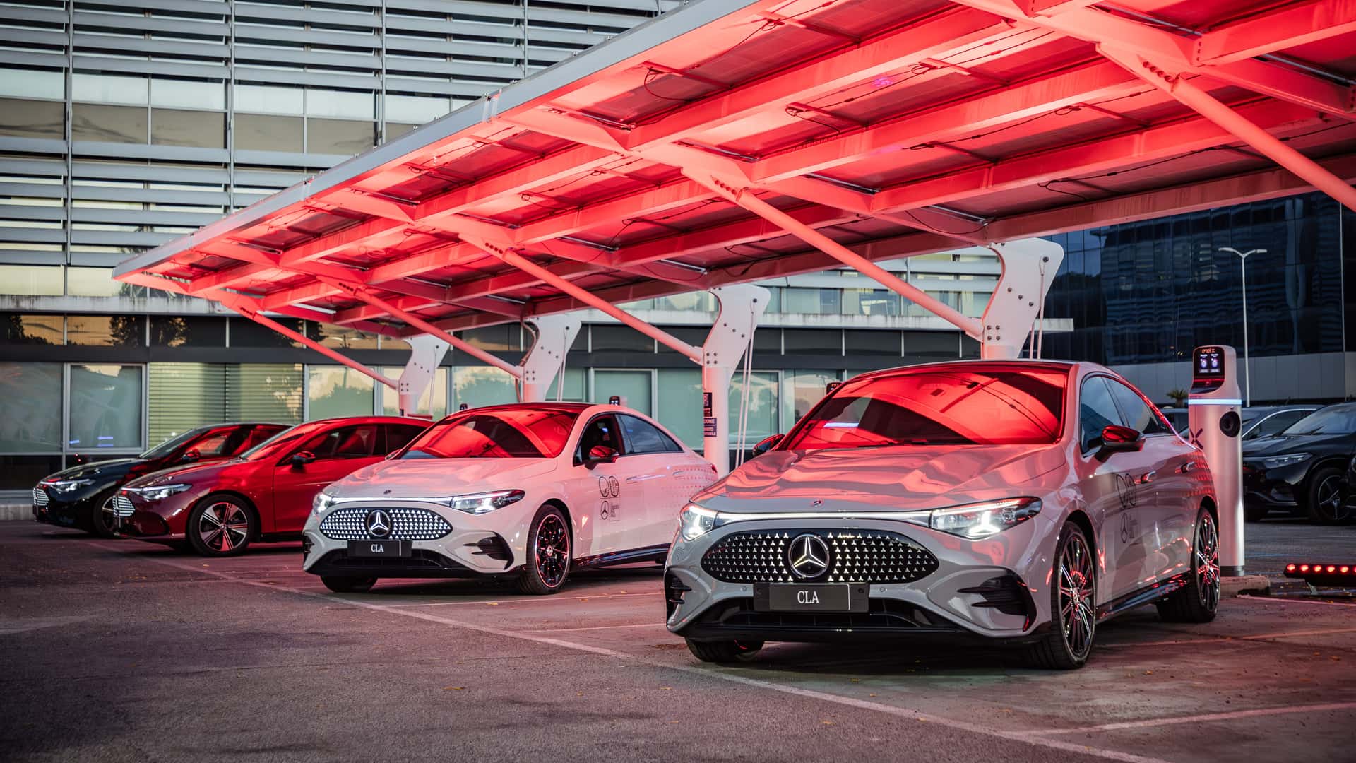 La Mercedes CLA 250+ sur le Grand périphérique de Rome