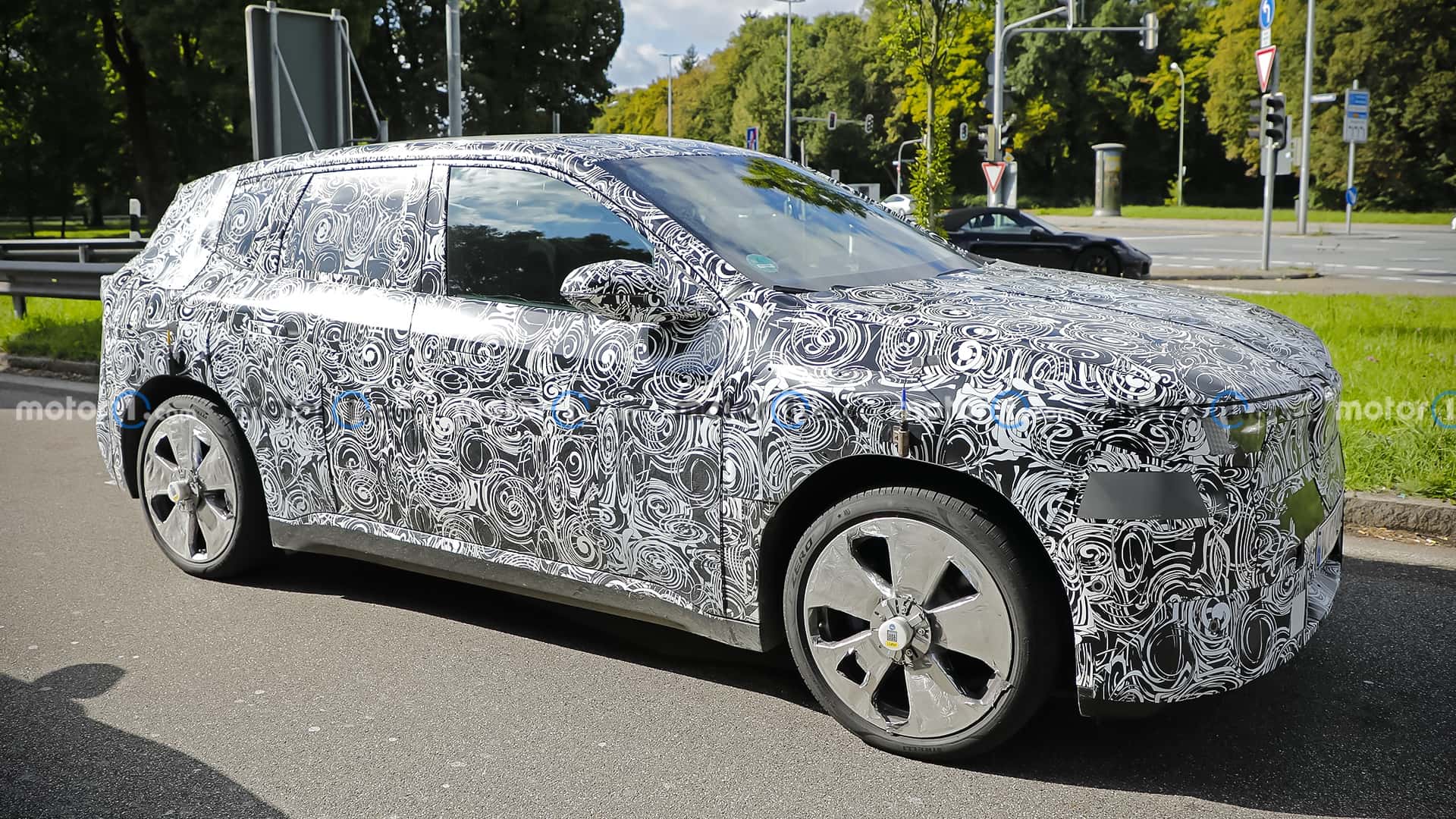 BMW iX1 (2027) Erlkönig