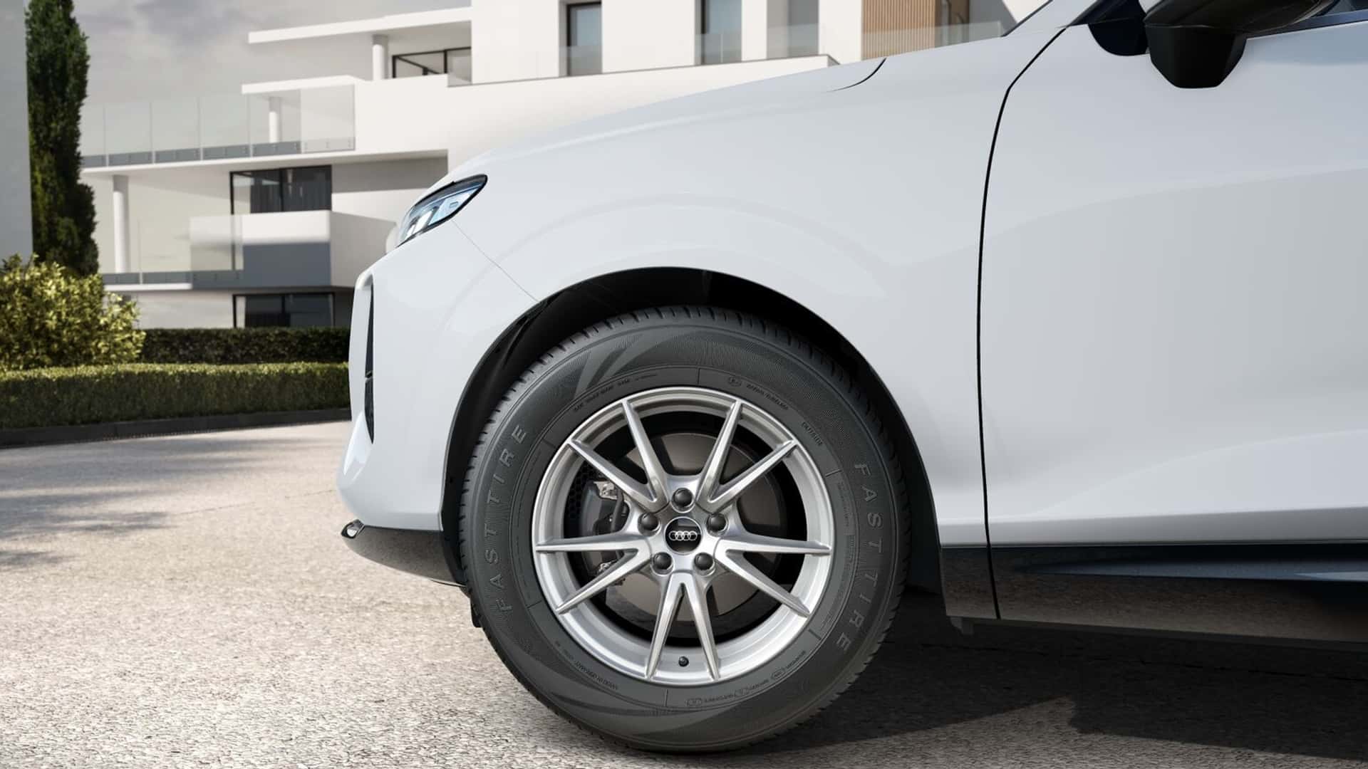 Apakah Model Dasar Audi Q3 Ini Terlihat Cukup Mewah?