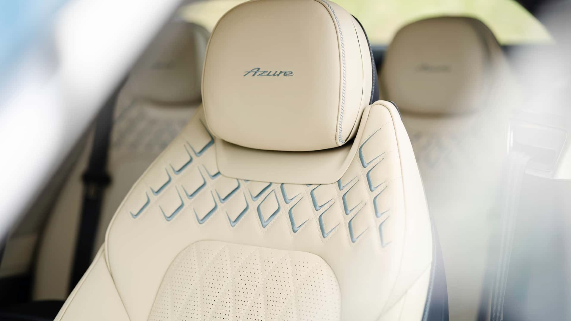 Bentley Continental GT 2025 Bleu Windsor clair