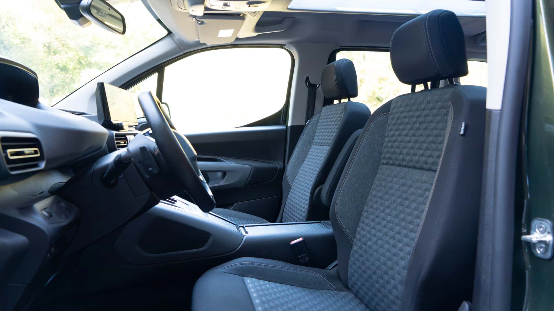 Peugeot e-Rifter: viaje Madrid - Finisterre en furgoneta eléctrica