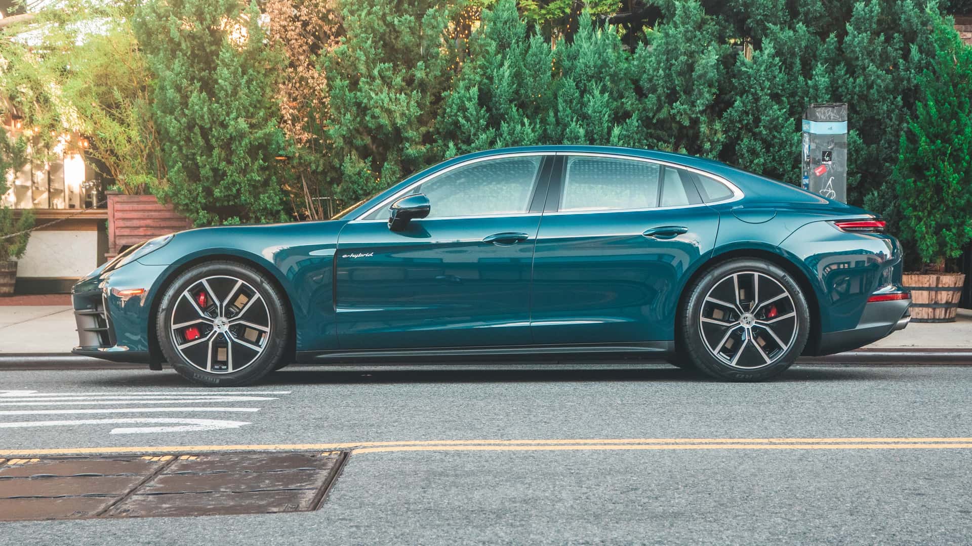 2025 Porsche Panamera 4S E-Hybrid Review