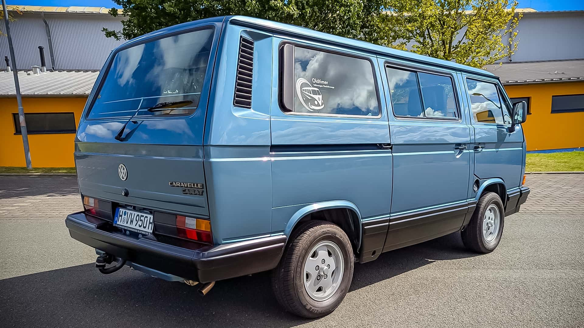 VW T3 Caravelle Carat (1990)